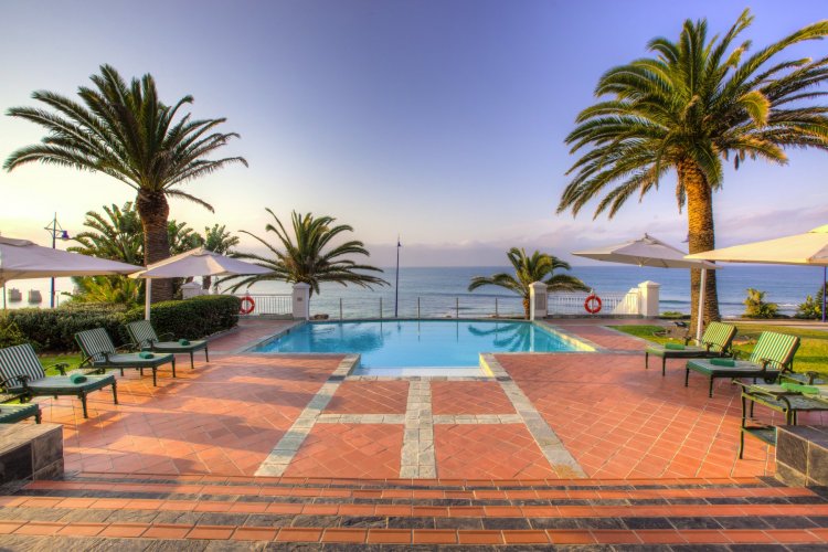 b_courtyard_hotel_port_elizabeth.jpg