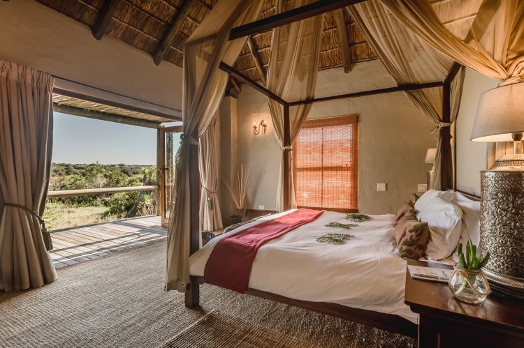 Hlosi Game Lodge