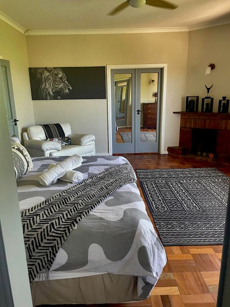 Mount Road Suites – House